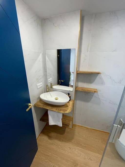 Glamour Suite Con Vistas Panoramicas Mar Y Montana ตอร์เรโมลิโนส ภายนอก รูปภาพ